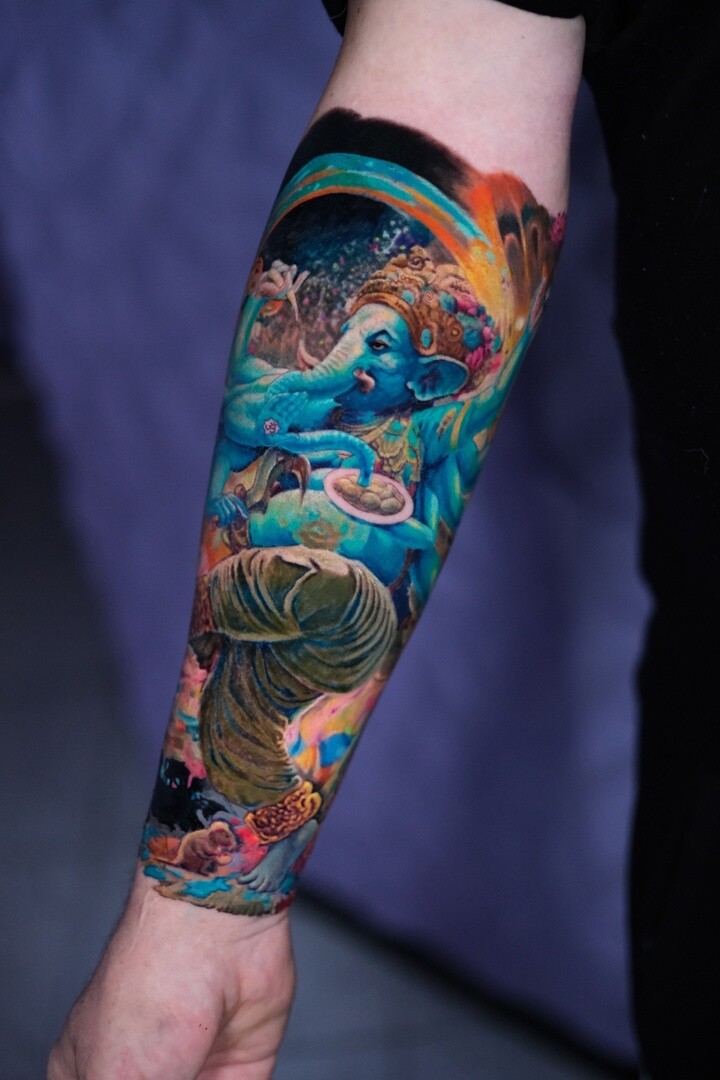 테이트 아티스트 카리일 앤티크